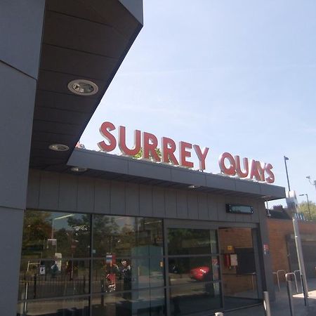 Surrey Quays Studio Londen Kamer foto